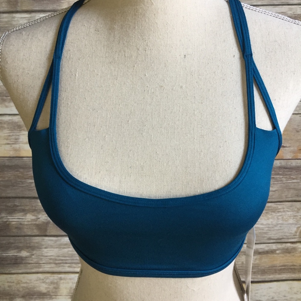 NWT CPRI LULULEMON LIGHTEN UP BRA W PADS BLUE - Picture 3 of 6